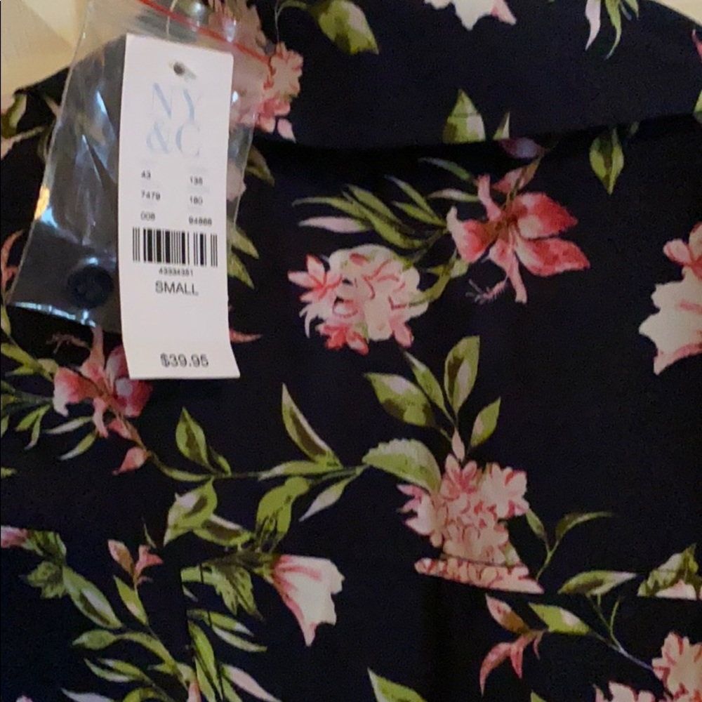 Top - Picture 3 of 4